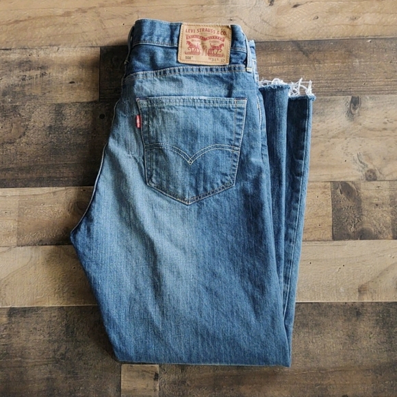 Levi's 508 distressed raw hem jeans size 34×32 - Picture 14 of 14